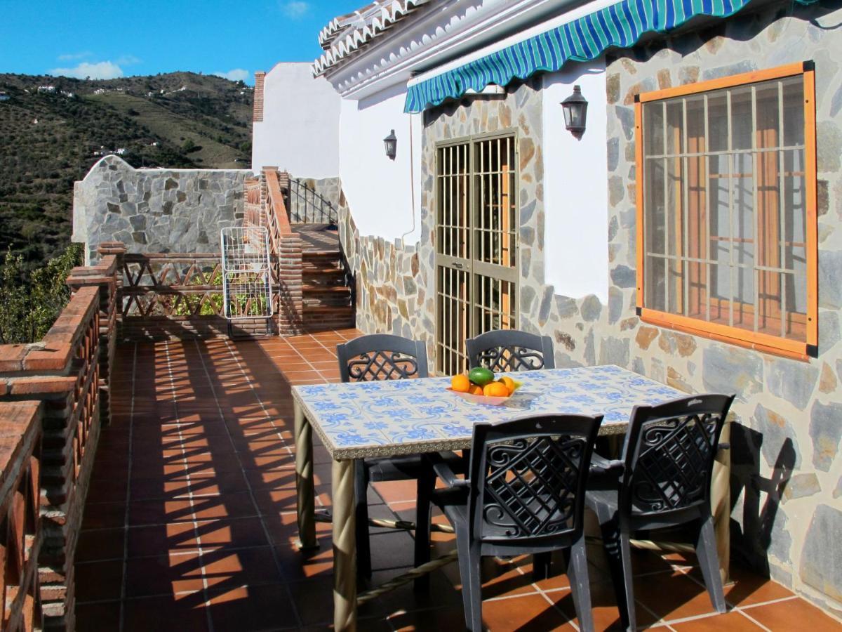 Holiday Home Tres Palmeras - FRG131 Frigiliana Exterior foto