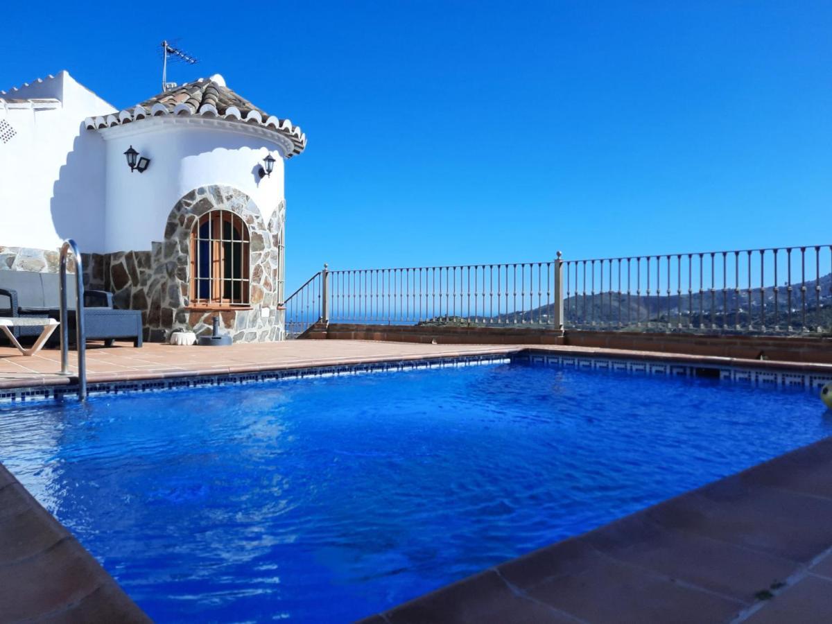 Holiday Home Tres Palmeras - FRG131 Frigiliana Exterior foto