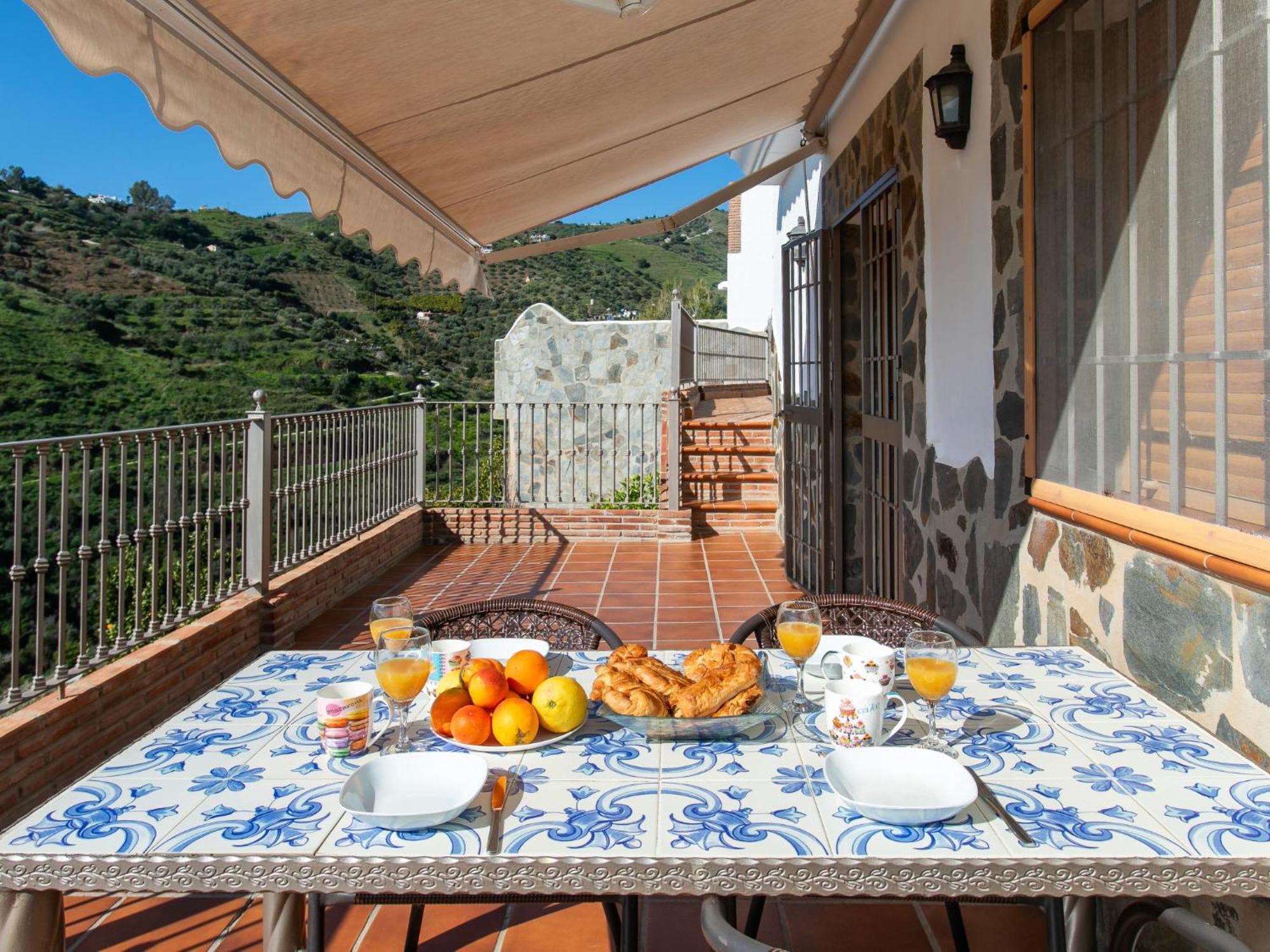 Holiday Home Tres Palmeras - FRG131 Frigiliana Exterior foto